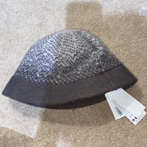 Dark and Light Gray Patter Wool Bucket Hat NEW